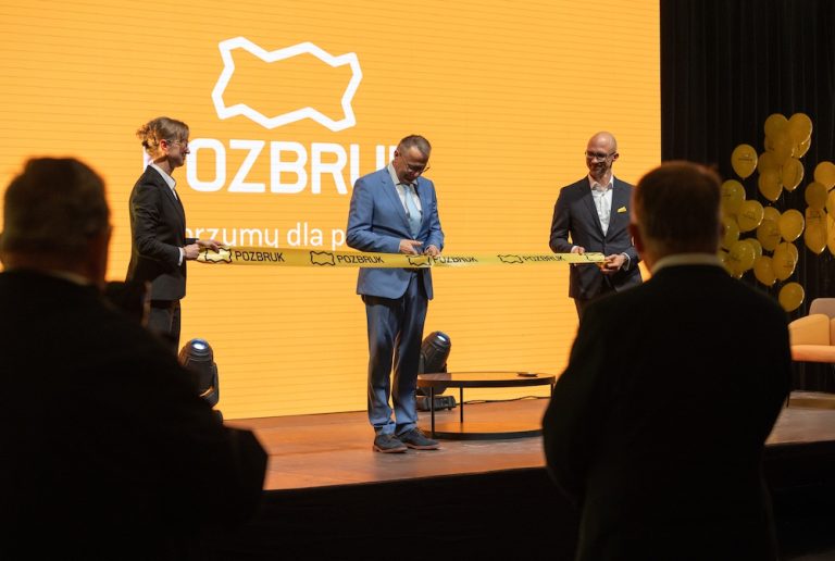 POZBRUK zwiększa moce produkcyjne. Pod Poznaniem otwarto nową fabrykę prefabrykowanych słupów