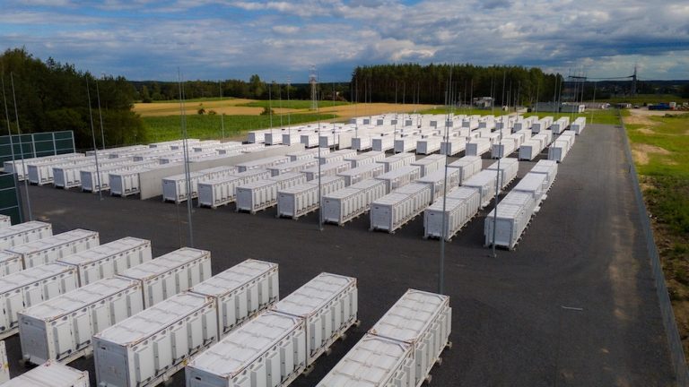 GREENVOLT PODPISAŁ Z A&R INVESTMENTS UMOWĘ NA SPRZEDAŻ MAGAZYNÓW ENERGII W POLSCE O ŁĄCZNEJ MOCY 400 MW I POJEMNOŚCI 1,6 GWh