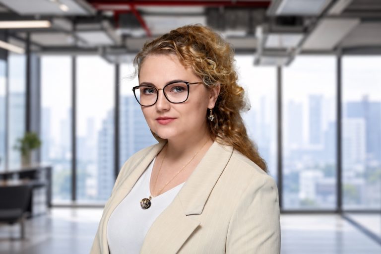 Pełną parą naprzód Rynek nieruchomości komercyjnych w Polsce w Q1-Q3 2026